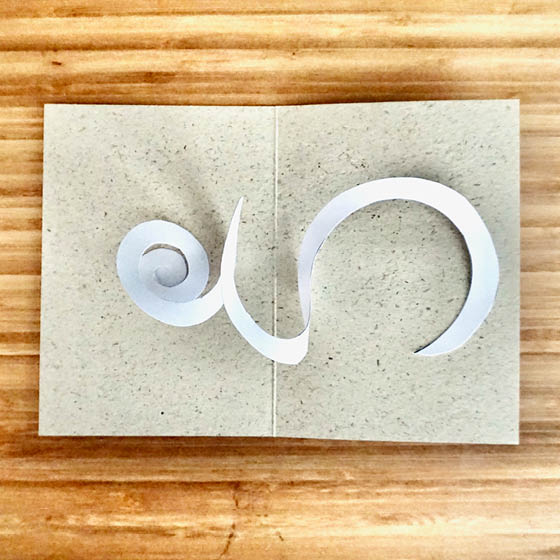 Karte mit eingeklebter Spirale und Pop-up Effekt