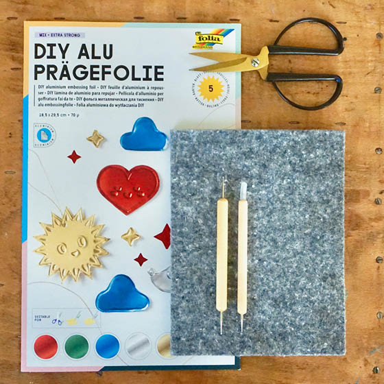 Material für Basteln mit Prägefolie