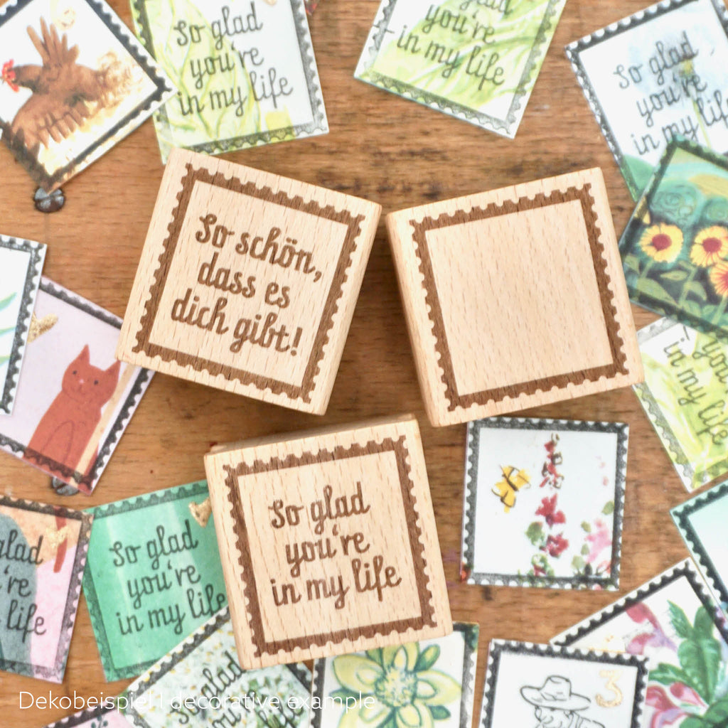 Holzstempel mit Briefmarkenmotiv - Verschiedene Designs: Neutral, "Schön, dass es dich gibt", "So glad you're in my life"