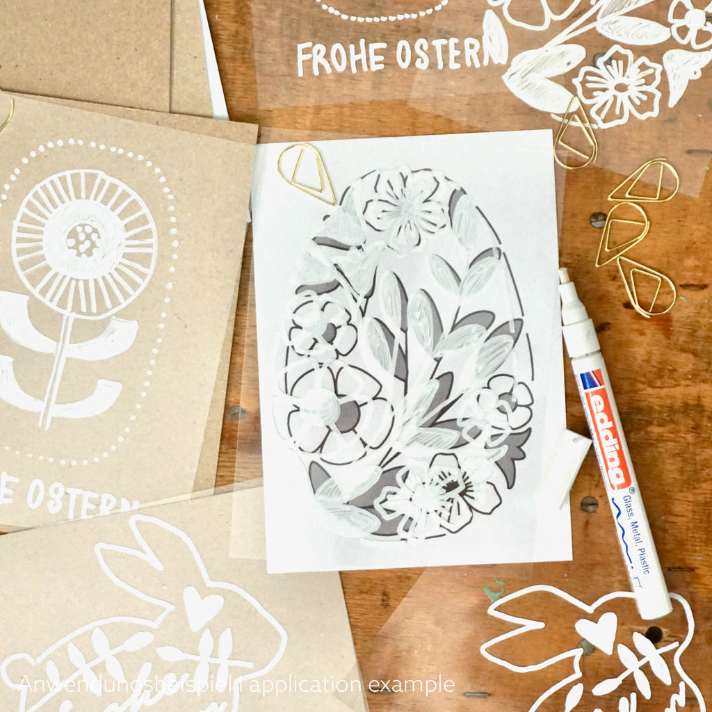 Osterkarte selber basteln - Prozessfoto: Design wird von Vorlage abgepaust